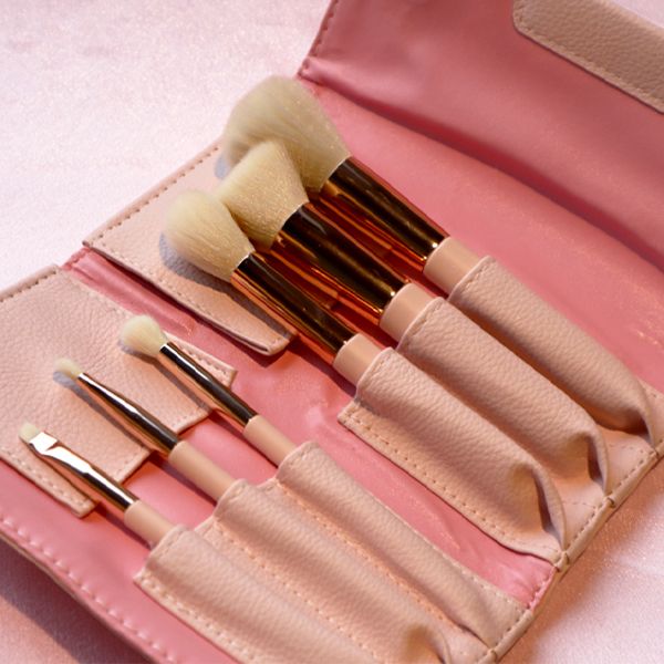 Perfectly Organized Brush Set
